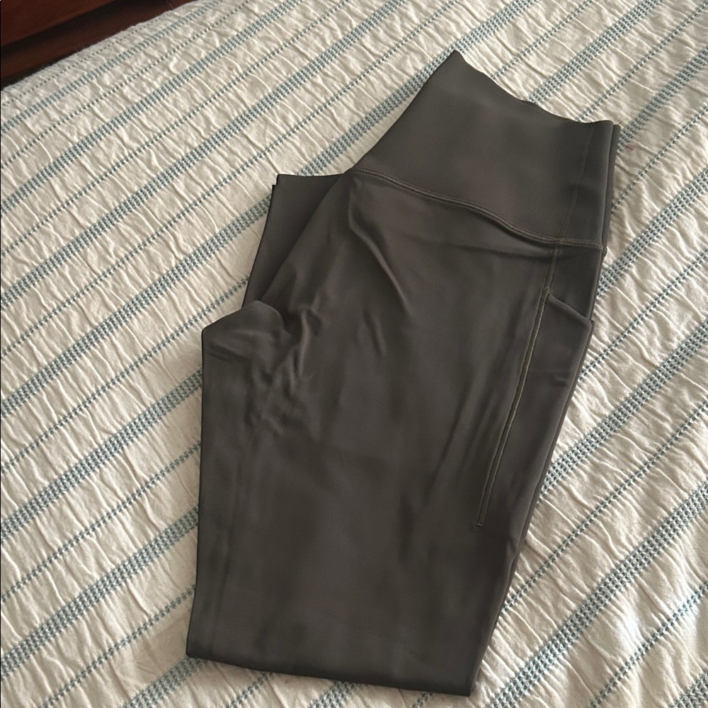 Nike Women's Dark Green/Gray Leggings